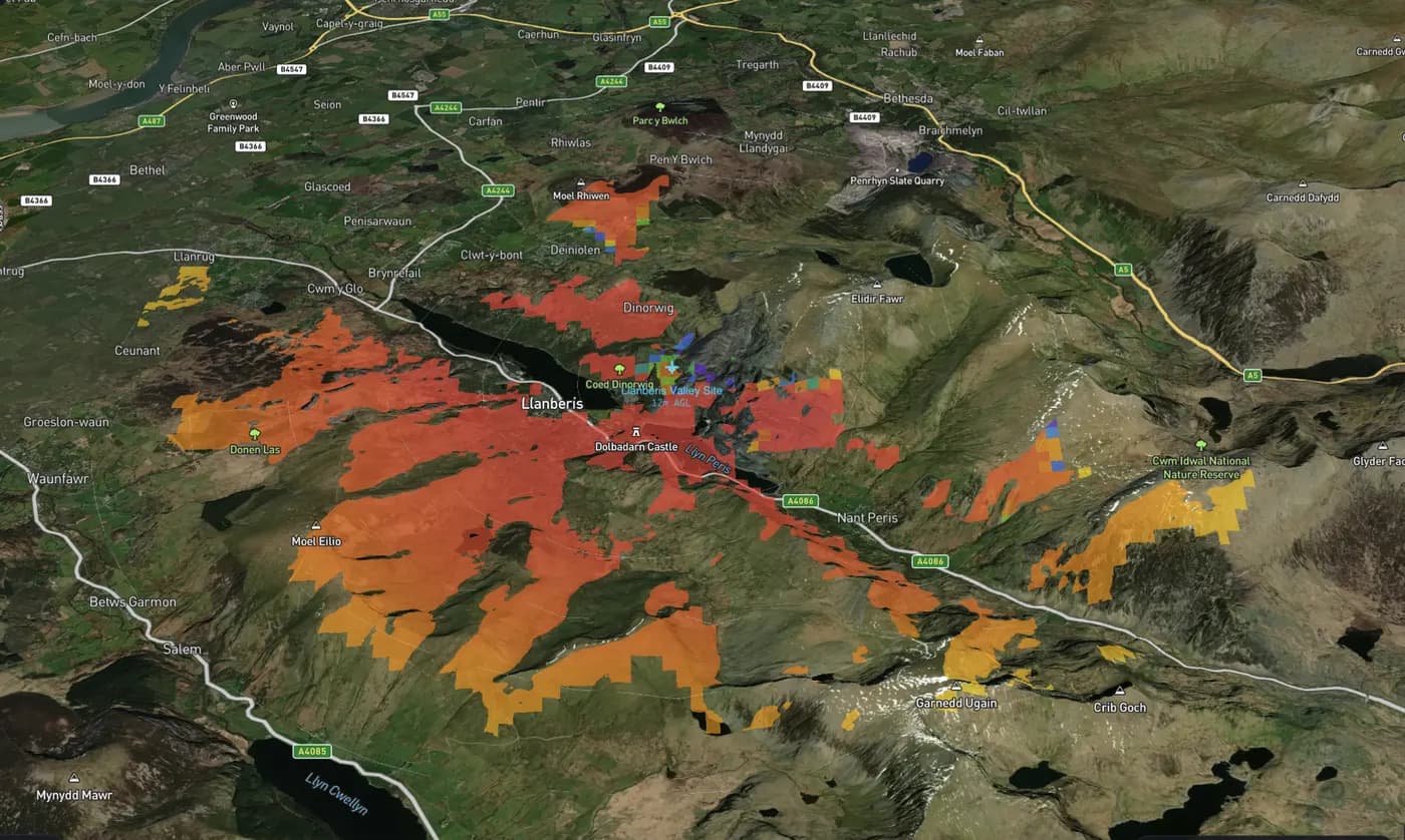 3D terrain of the Llanberis Pass with detection probability for a medium drone shaded above the valley